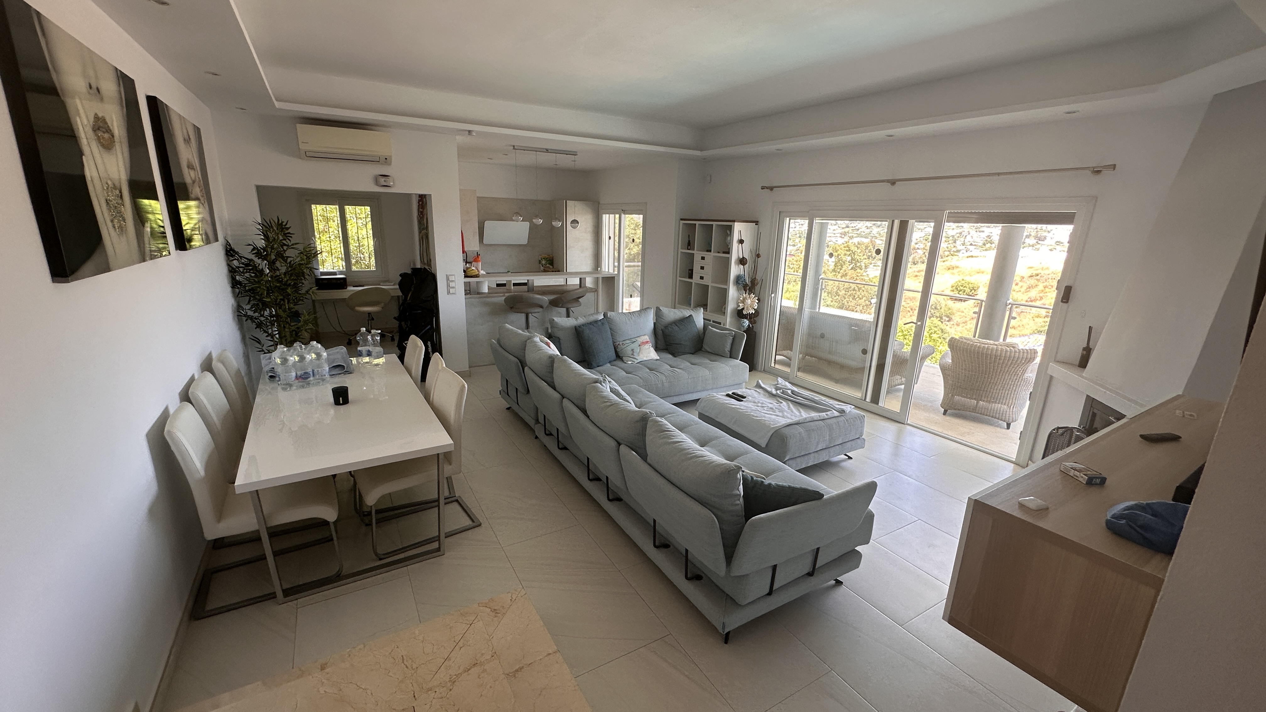 Spacious living room with dining